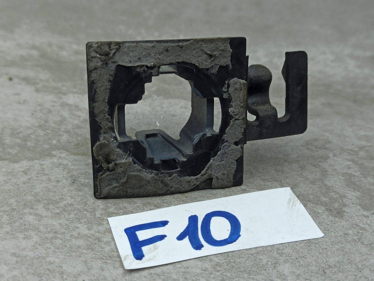 крепление парктроника BMW 2011, 7204031 - фото №1