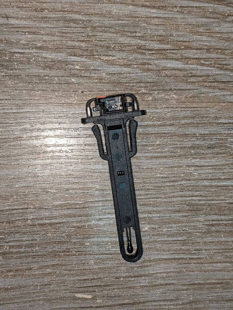 датчик температуры в выпускном коллекторе Mercedes-Benz C-Класс W205/S205/C205 2015, 2.0 л., M 274.920, бензин, АКПП, седан, правый руль, A1718300272 - фото №1