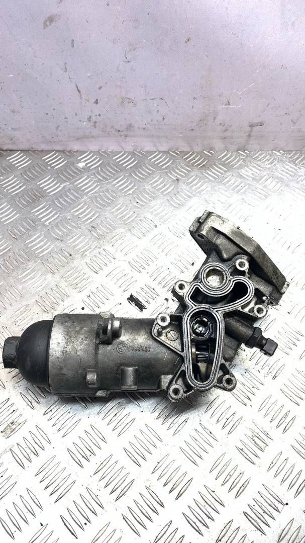 корпус масляного фильтра BMW 5 серия E60/E61 2005, 3.0 л., дизель, 7788453 - фото №1