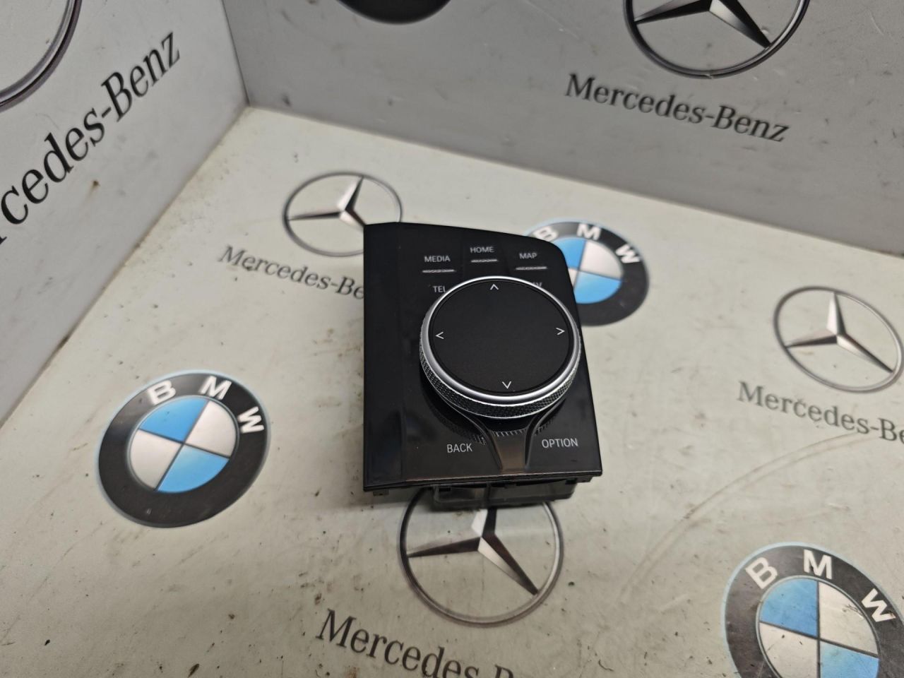 джойстик управления мультимедиа BMW XM G09 2024, 4.4 л., бензин, 475, полный привод, 5A371C5 - фото №1