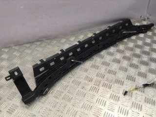 крепление бампера Mercedes-Benz E-Класс W213/S213/C238/A238 2016, 2.0 л., OM 654.920, дизель, АКПП, белый, седан, правый руль