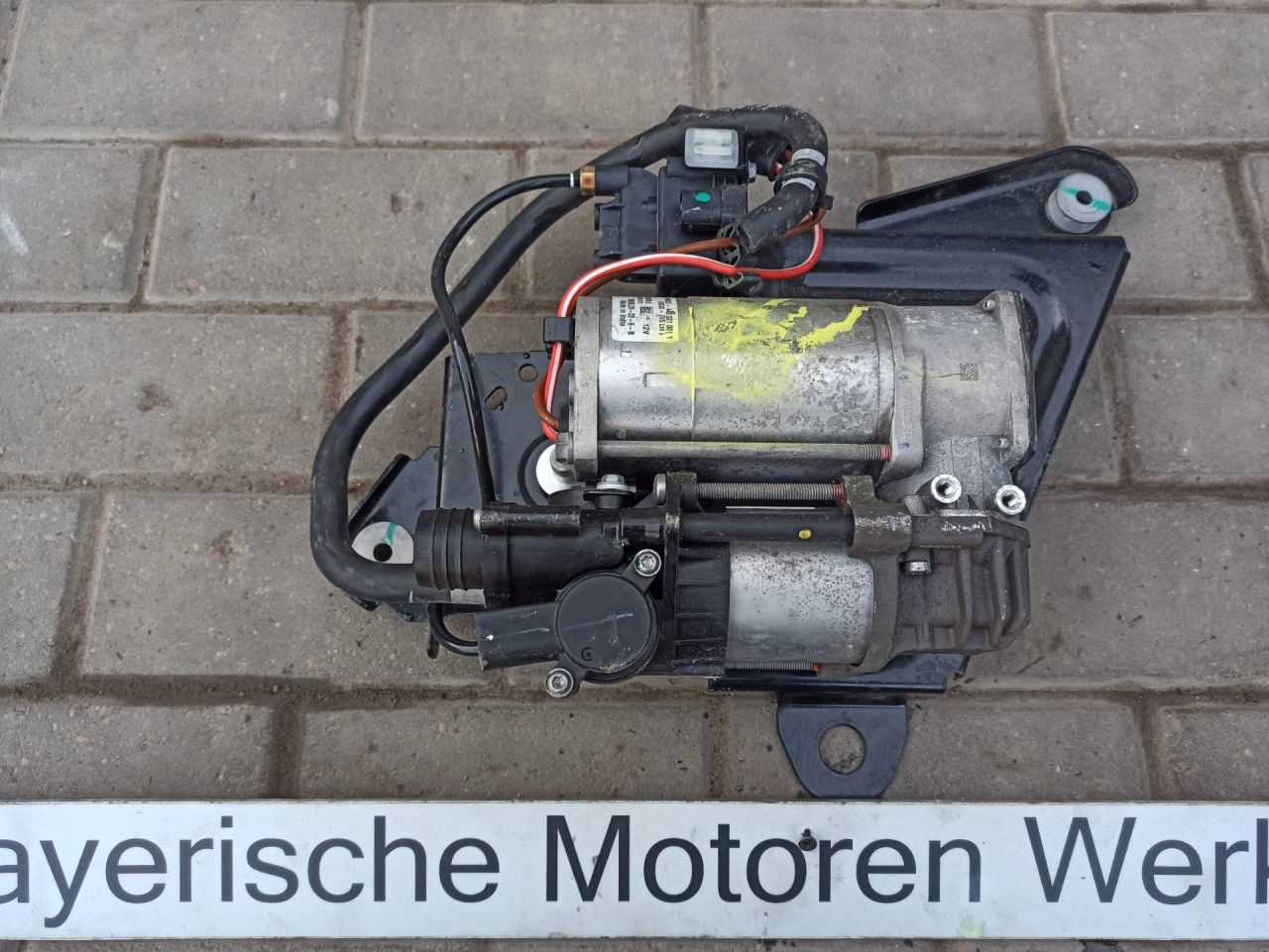 компрессор пневмоподвески BMW i4 G26 2022, электро, АКПП, 6894450 - фото №1