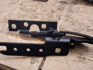 петля капота правая BMW 7 серия E65/E66/E67 2003, 4.4 л., бензин, АКПП, седан, 8240334