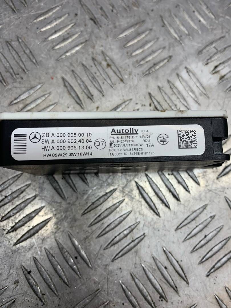 датчик мертвых (слепых) зон Mercedes-Benz GL-Класс X166 2012, A0009050010, A0009051300, A0009024004 - фото №1