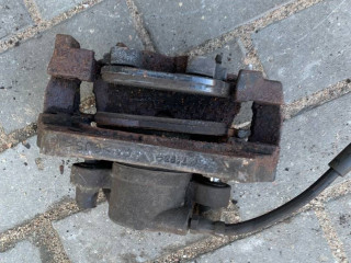 суппорт передний левый BMW 5 серия E60/E61 2007, 4.8 л., N62 B48 A, бензин, АКПП, универсал