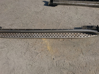 накладка на порог Mercedes-Benz GL-Класс X164 2007, 3.0 л., OM 642.940, дизель, АКПП, серебристый, внедорожник 5 дв.