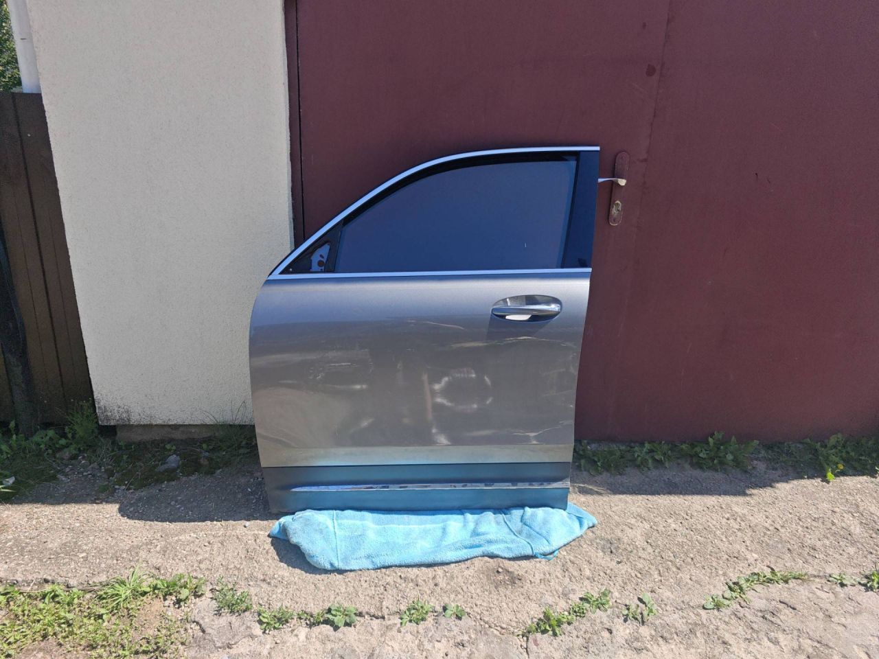 дверь передняя левая Mercedes-Benz GLB-Класс 1 поколение 2022, бензин, задний привод - фото №1