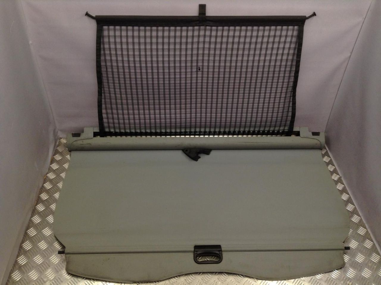 шторка багажника BMW 3 серия E46 2002, 2.0 л., дизель, АКПП, универсал, 7027396 - фото №1