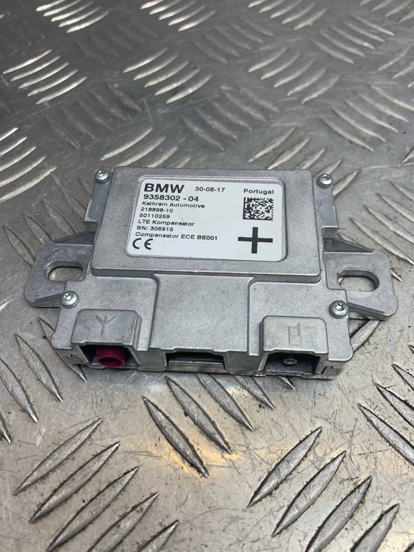 усилитель антенны BMW 5 серия G30/G31 2017, 3.0 л., дизель, 9358302 - фото №1