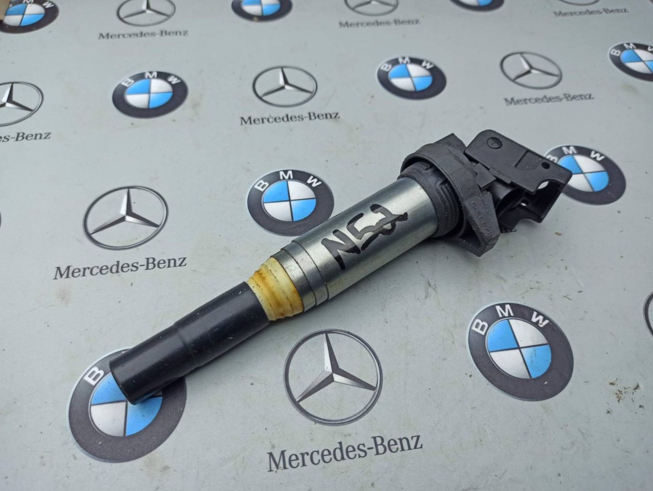 катушка зажигания BMW 3 серия E90/E91/E92/E93 2007, 3.0 л., бензин, 8616153 - фото №1