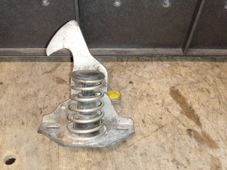 захватный крюк капота BMW 3 серия E90/E91/E92/E93 [рестайлинг] 2008, 7073916