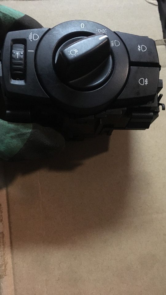 переключатель света BMW 3 серия E90/E91/E92/E93 2006, 2.0 л., N46 B20 A, бензин, АКПП, седан, 6932794 - фото №1