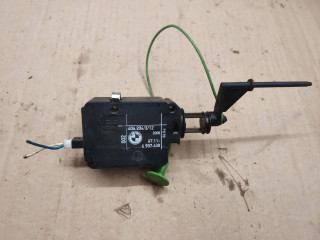 активатор замка крышки топливного бака BMW 7 серия E65/E66/E67 [рестайлинг] 2008, 4.8 л., N62 B48 B, бензин, АКПП, серебристый, 6987638