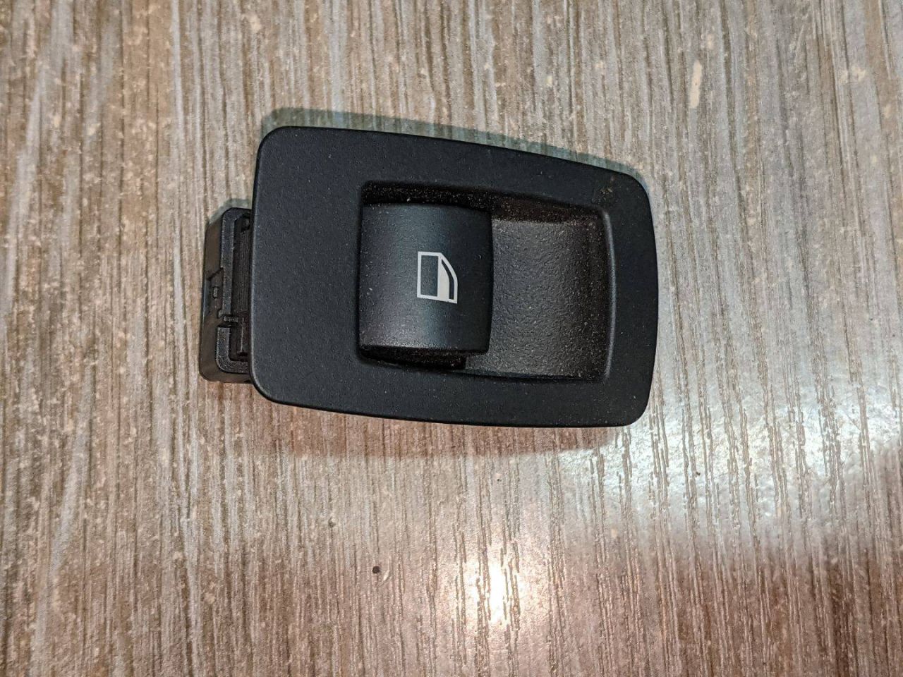 кнопка стеклоподъемника двери задней левой BMW X5 E70 2009, 3.0 л., дизель, АКПП, внедорожник 5 дв., 61316945874 - фото №1