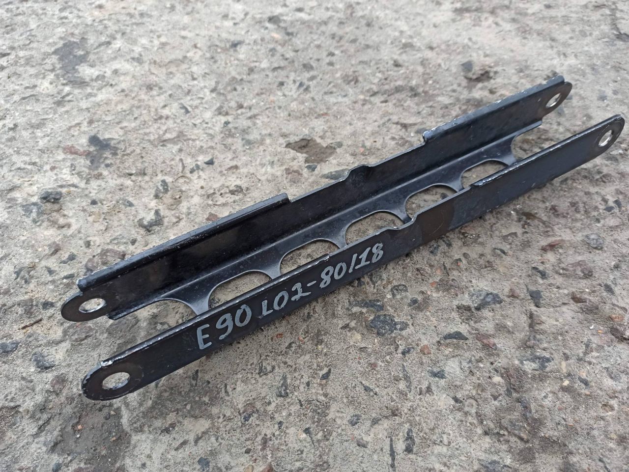 рычаг задний левый BMW 2009, 2.0 л., N47 D20 C, дизель, АКПП, хетчбэк 5 дв., 6763477 - фото №1