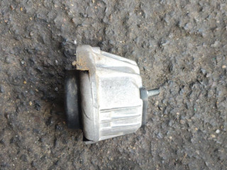 подушка крепления двигателя BMW 3 серия E90/E91/E92/E93 [рестайлинг] 2008, 2.5 л., N52 B25 AF, бензин