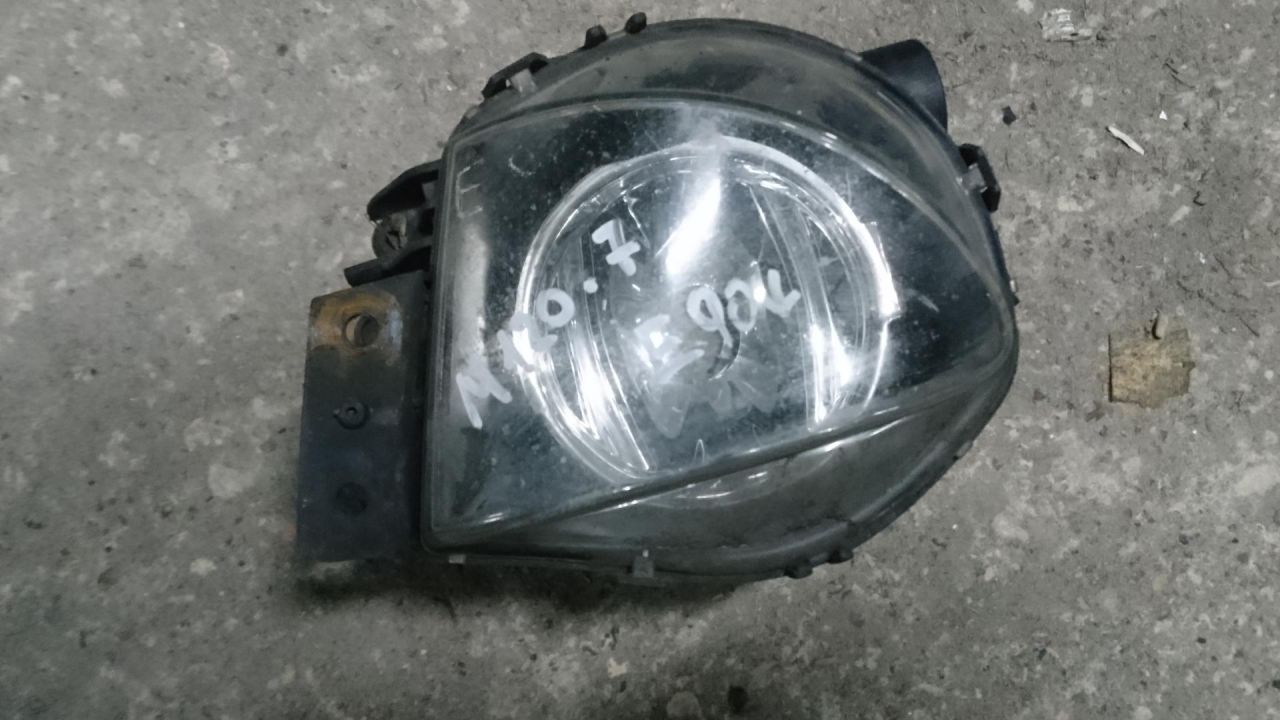 фара противотуманная левая BMW 3 серия E90/E91/E92/E93 2006, 2.0 л., дизель, АКПП, седан, 6948373 - фото №1