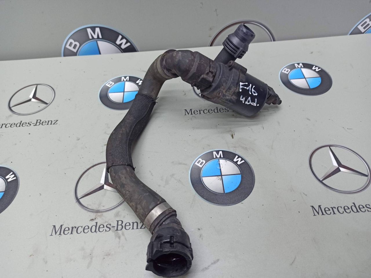 насос антифриза дополнительный BMW X6 F16 2016, 3.0 л., бензин, правый руль, 9197085 - фото №1