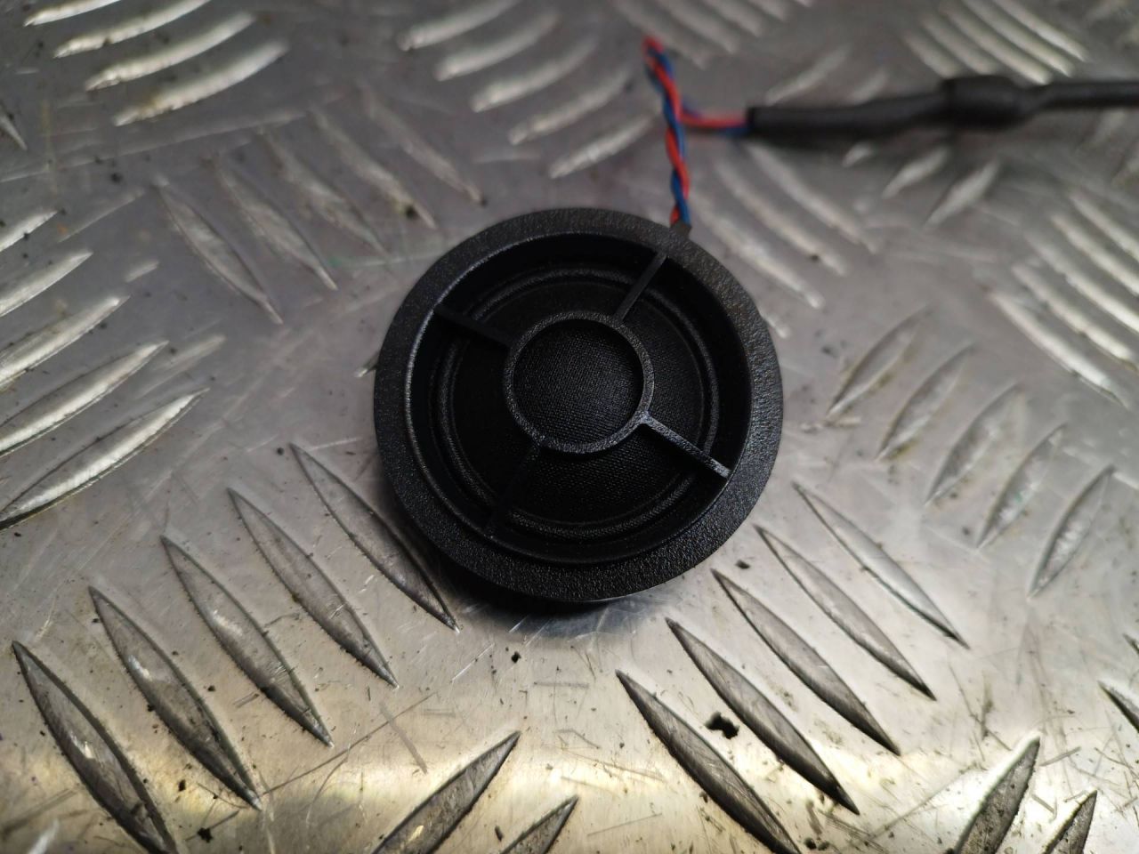 динамик высокочастотный (пищалка) BMW X5 M E70 2010, 4.4 л., S63 B44 A, бензин, правый руль, 65136949736 - фото №1