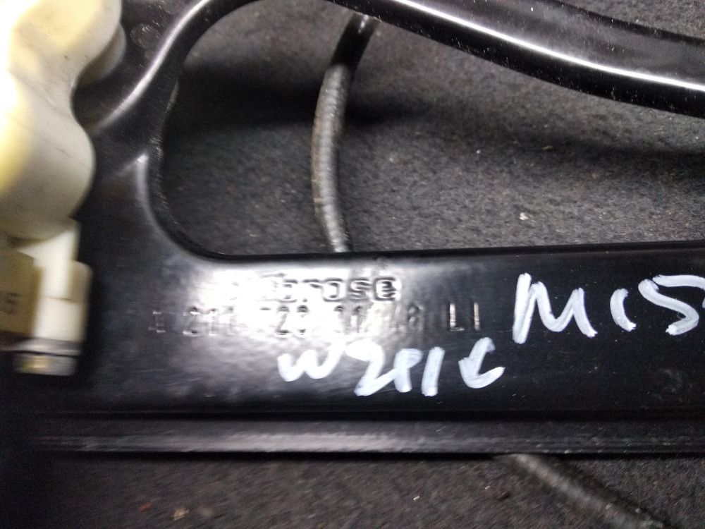 стеклоподъемник передний левый Mercedes-Benz E-Класс W211/S211 2005, 2.1 л., дизель, АКПП, седан, A2117200146 - фото №1