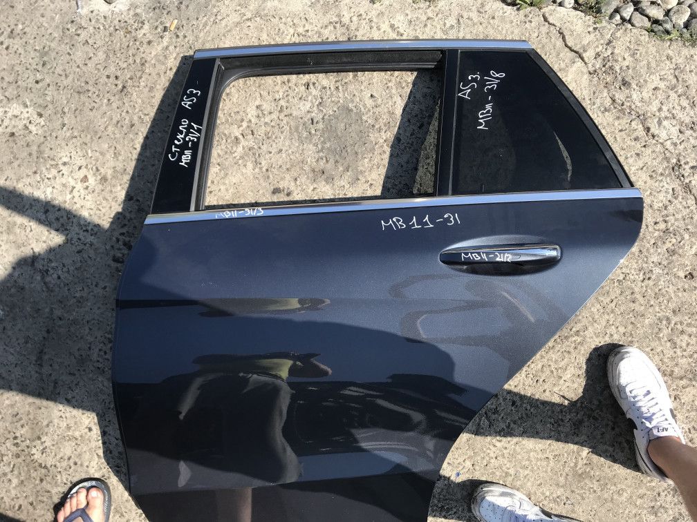 дверь задняя левая Mercedes-Benz C-Класс W205/S205/C205 2015, 2.1 л., OM 651.921, дизель, АКПП, универсал - фото №1