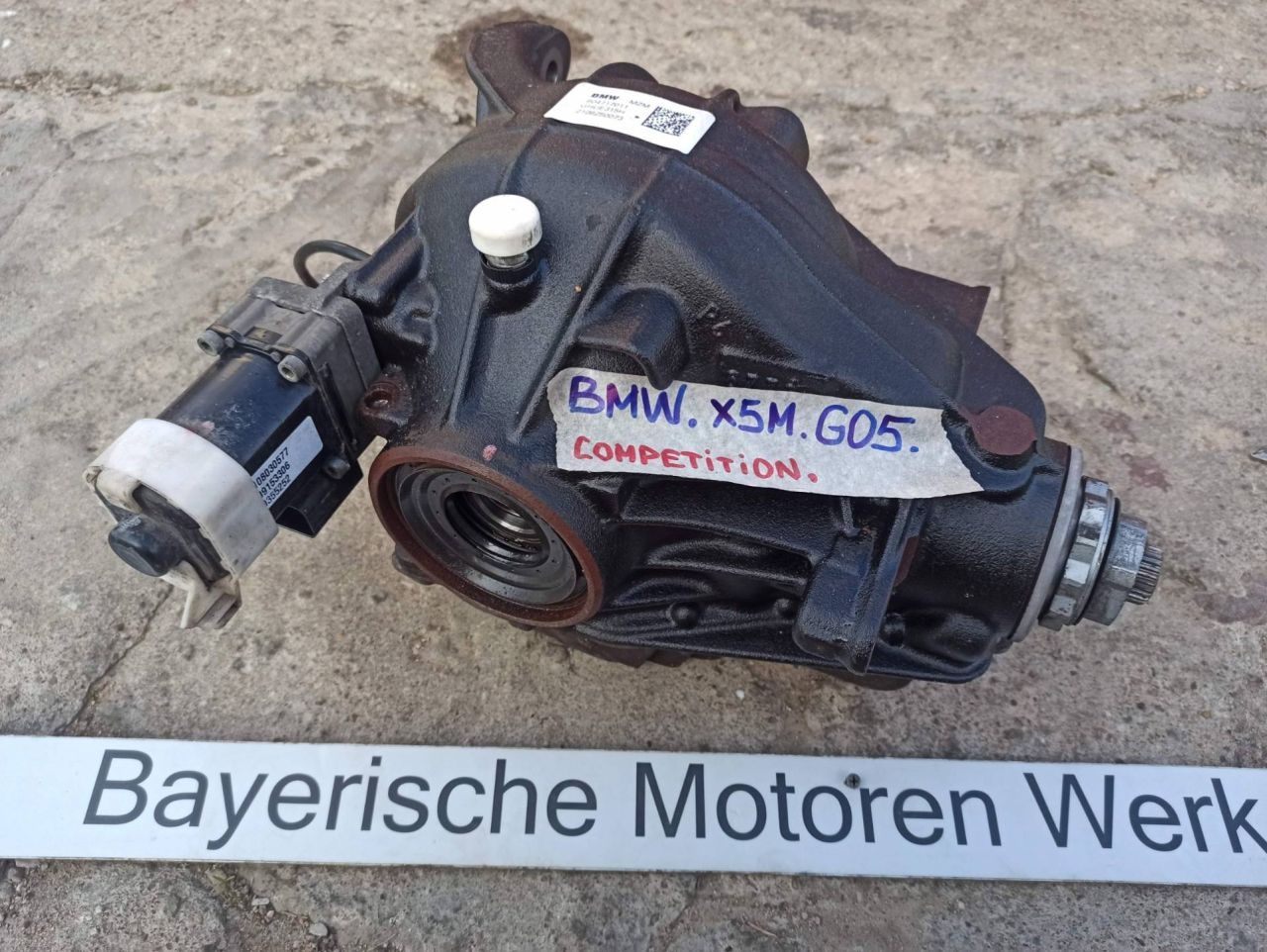 редуктор заднего моста BMW X5 M F95 2021, 4.4 л., бензин, полный привод, 8047170 - фото №1