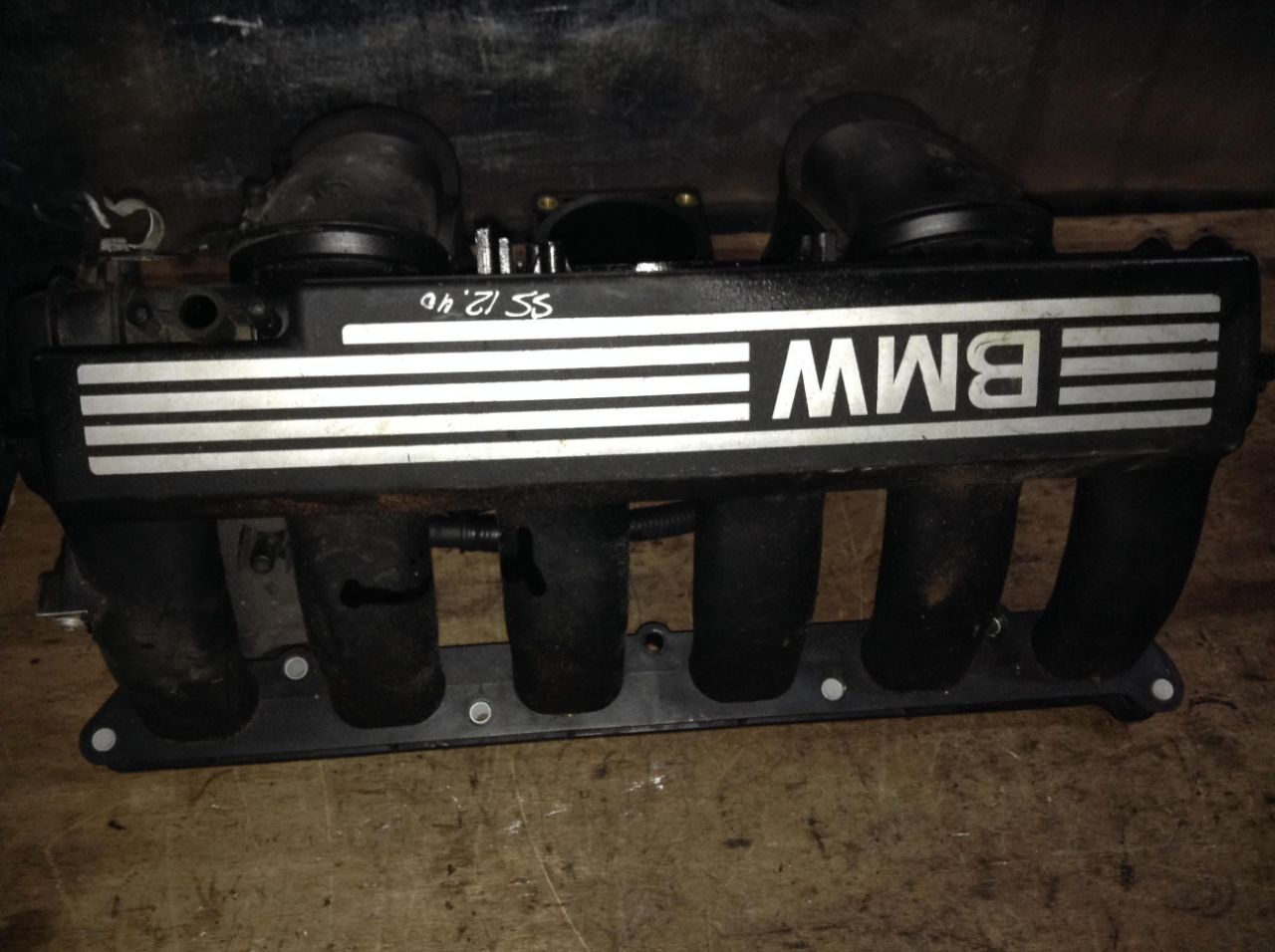 коллектор впускной BMW 6 серия E63/E64 2006, 3.0 л., N52 B30 A, бензин, АКПП, черный, купе, задний привод, правый руль, 7520367 - фото №1