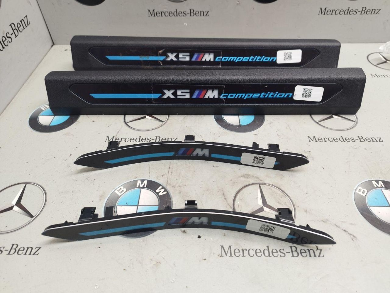 Накладка на порог внутренняя (комплект) BMW 2023, 4.4 л., бензин, 416, 8095504, 8095508, 8095507 - фото №1