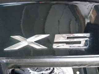 эмблема BMW X5 E70 2008, 4.8 л., N62 B48 B, бензин, АКПП, внедорожник 5 дв.