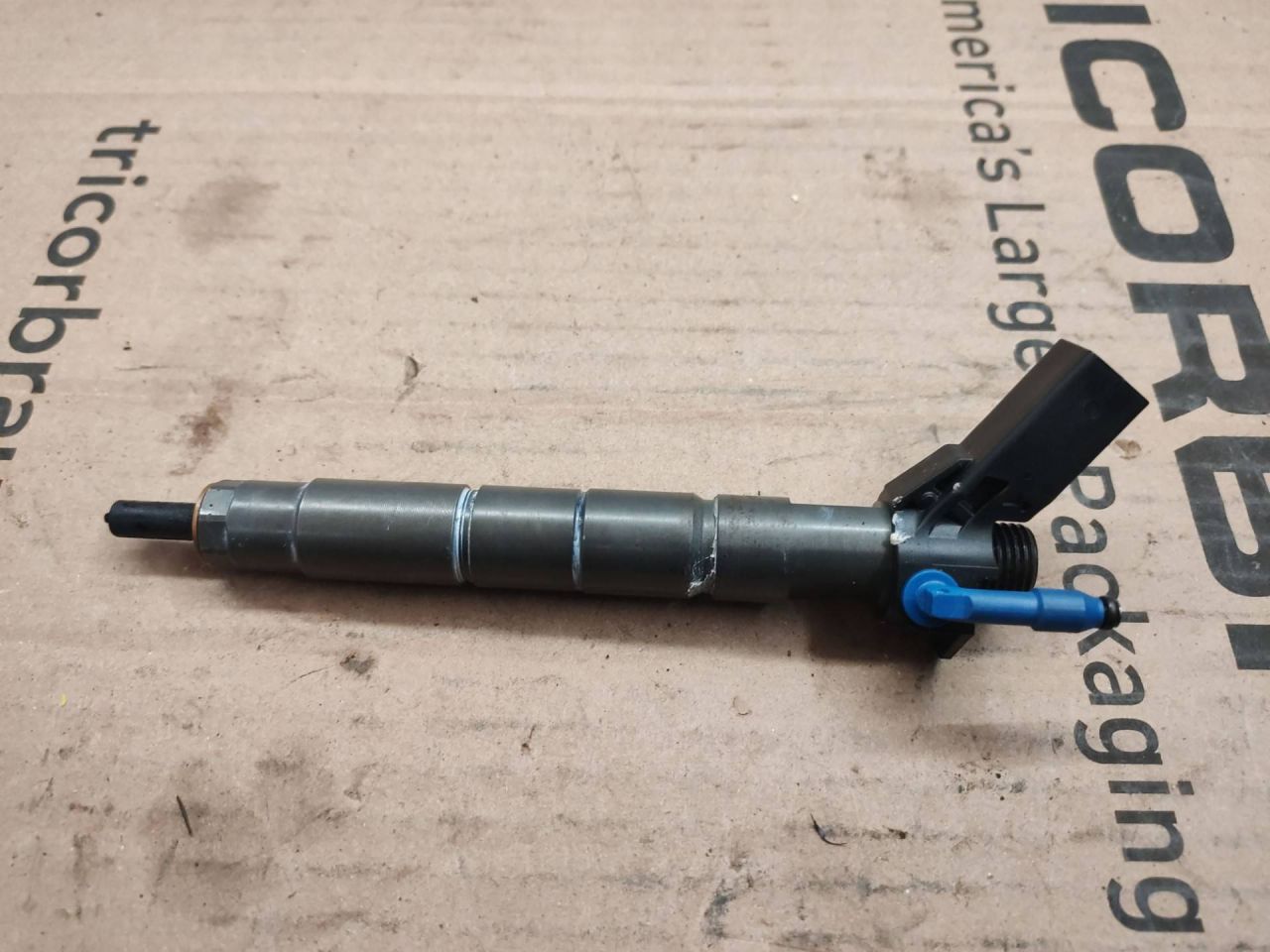 форсунка Mercedes-Benz E-Класс W213/S213/C238/A238 2018, 2.0 л., OM 654.920, дизель, A6540700187 - фото №1