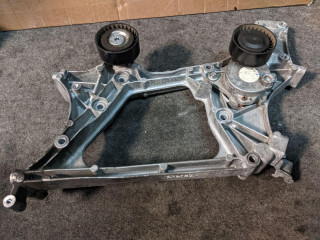 кронштейн (крепление) Mercedes-Benz GL-Класс X166 2015, 2.1 л., OM 651.960, дизель, АКПП, 6512012009, A6512012009