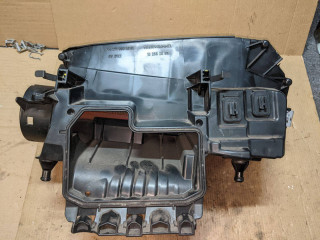 корпус воздушного фильтра Mercedes-Benz C-Класс W204/S204 2010, 2.0 л., бензин, задний привод, A2710901601