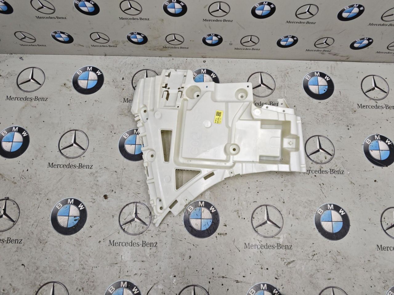 Крепление бампера переднего BMW 2023, 475, 8081905 - фото №1