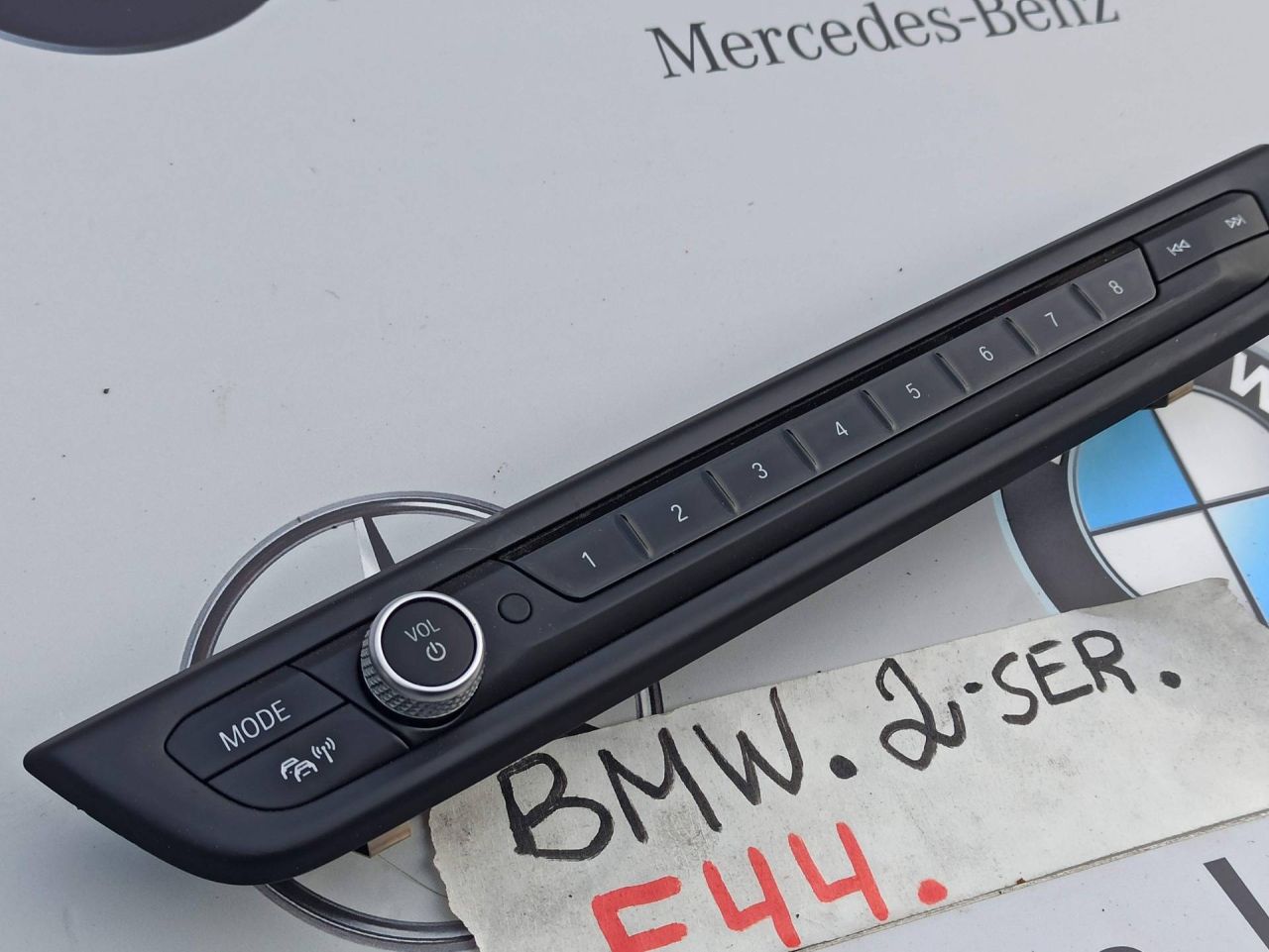 панель управления магнитолой BMW 2 серия F44 2020, 2.0 л., бензин, хетчбэк 5 дв., полный привод, 7949339 - фото №1