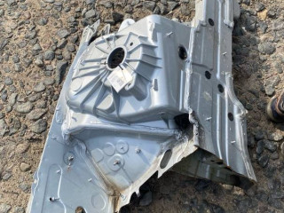 лонжерон правый Mercedes-Benz C-Класс W205 [рестайлинг] 2020, 2.0 л., бензин, кабриолет, задний привод