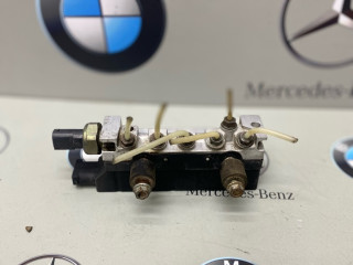 клапана пневмоподвески Mercedes-Benz S-Класс W220 [рестайлинг] 2003, A2203200258