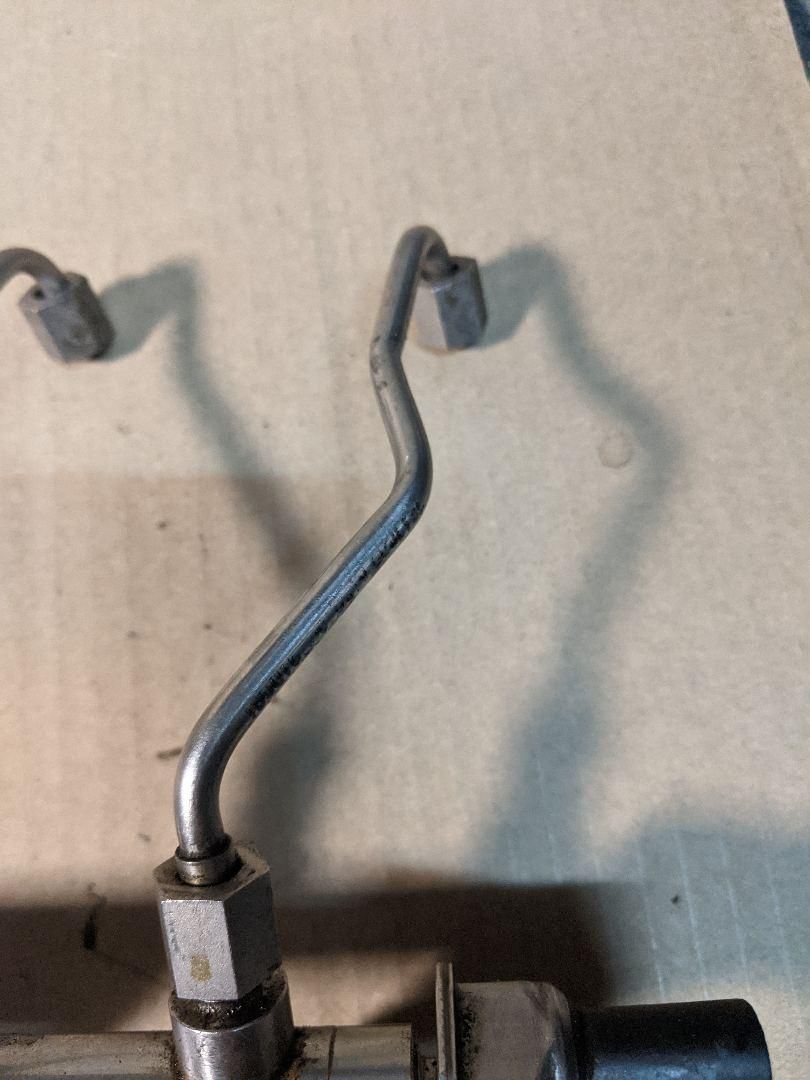 трубка топливная BMW 5 серия E60/E61 2007, 3.0 л., N53 B30 A, бензин, АКПП, седан, 13537547002, 7547002 - фото №1