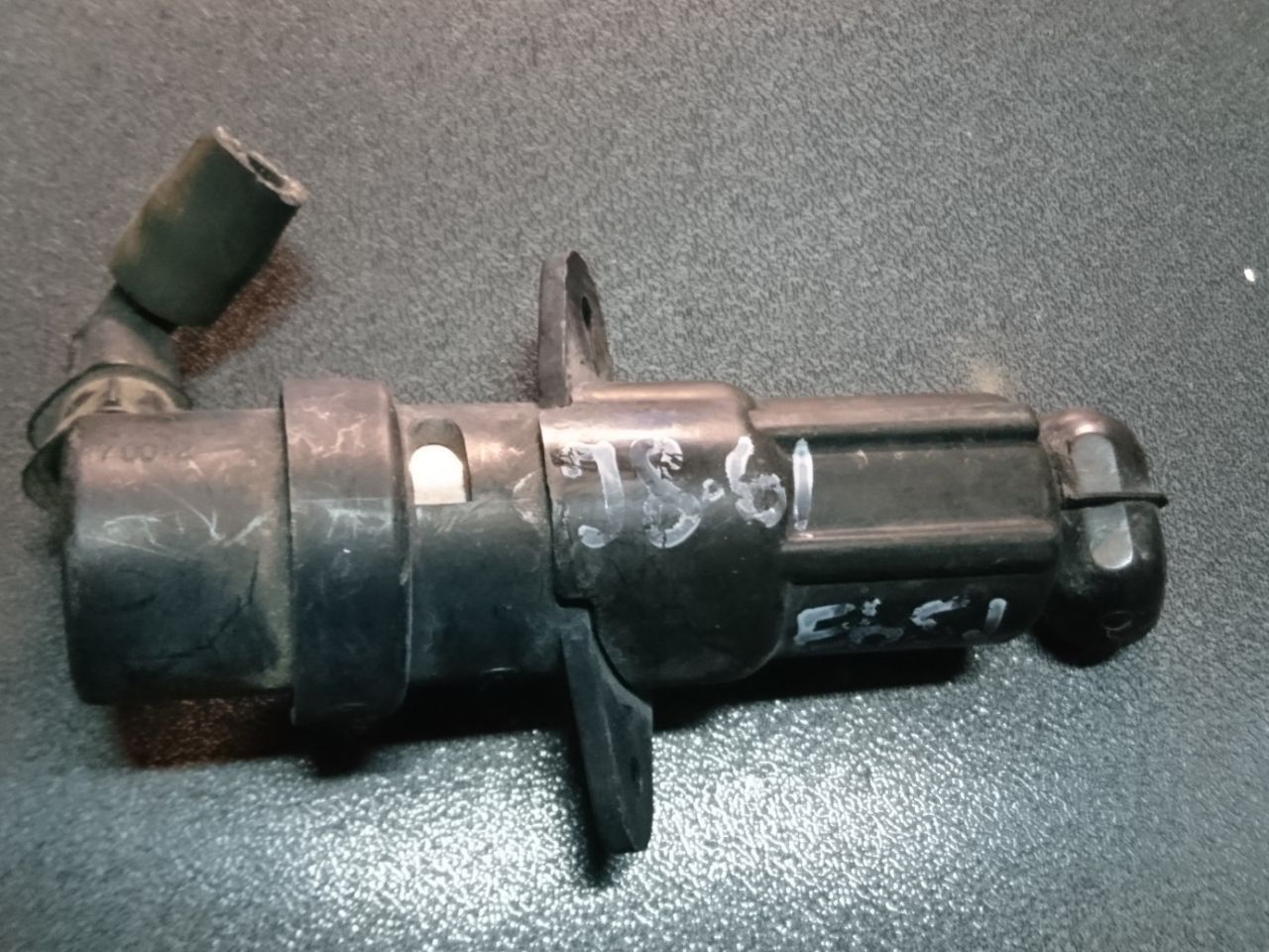 форсунка омывателя фары правая BMW 7 серия E65/E66/E67 2002, 4.4 л., бензин, АКПП, седан, 61677001949, 7001949 - фото №1