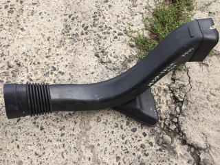 воздуховод ДВС (Вентиляционный канал) BMW 7 серия F01/F02 2010, 4.4 л., N63 B44 A, бензин, АКПП, черный, седан, 13717577472, 13717577471