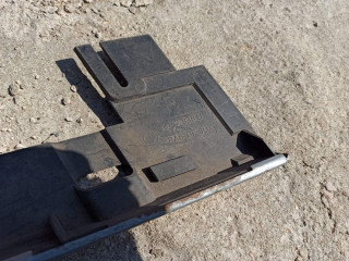 ресничка (ус) правой фары BMW 7 серия E38 1997, 4.0 л., бензин, 8157398