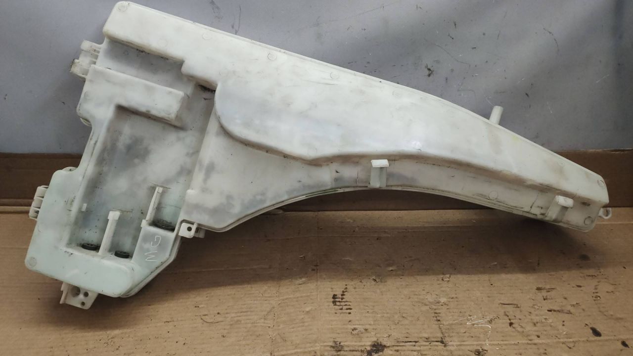 бачок омывателя BMW X5 E70 2007, 3.0 л., дизель, АКПП, 7161465, 7161476 - фото №1