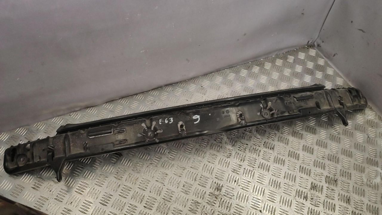 крепление бампера BMW 6 серия E63/E64 2005, 7038195 - фото №1