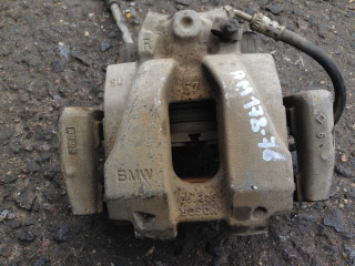 суппорт передний правый BMW X3 F25 2013, 2.0 л., N20 B20 A, бензин, АКПП, внедорожник 5 дв.