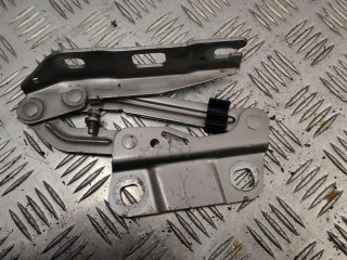 петля капота левая Mercedes-Benz M-Класс W164 2007, 3.0 л., OM 642.940, дизель, 2518800128