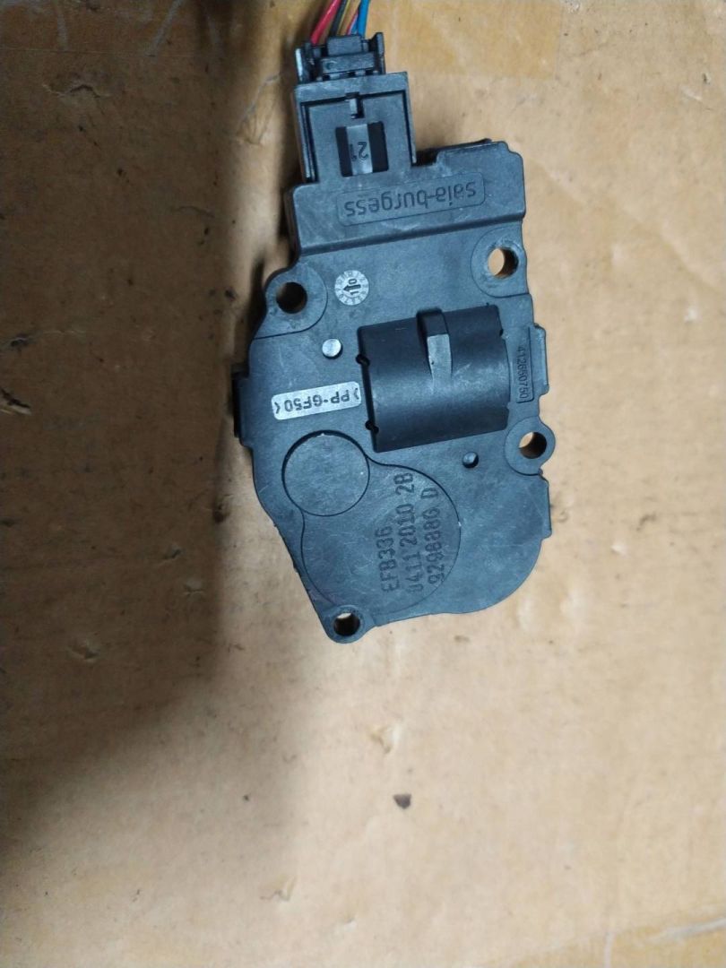 моторчик заслонки печки Mercedes-Benz S-Класс W221 2007, 4104755 - фото №1