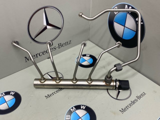 топливная рампа BMW X1 E84 2012, 2.0 л., N20 B20 A, бензин, 7585411