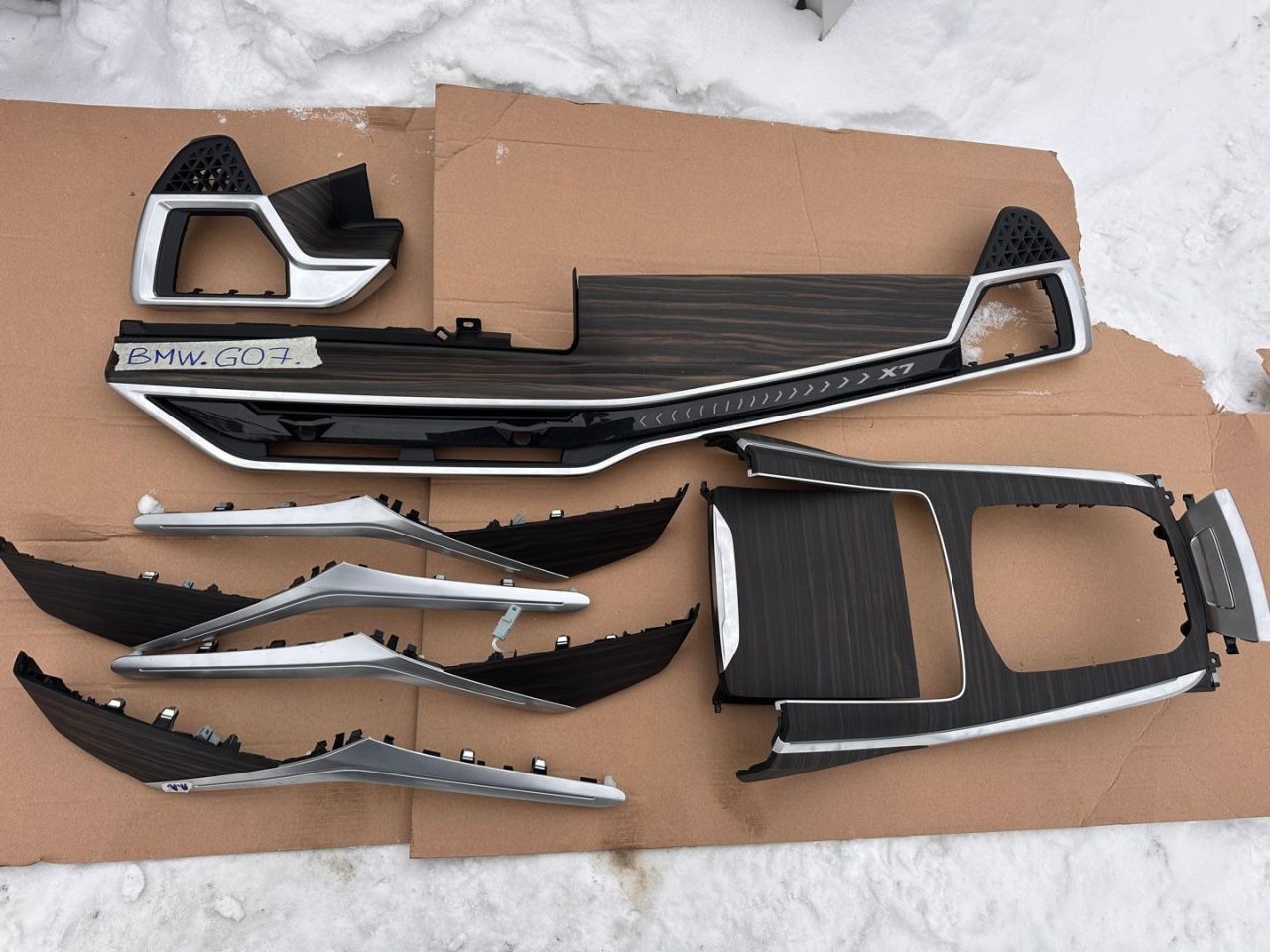 комплект декоративных накладок (дерева) салона BMW 2023, 3.0 л., B58B30, бензин, 475, полный привод, 5663500, 5A29E37, 5663300, 5570400, 5570500 - фото №1