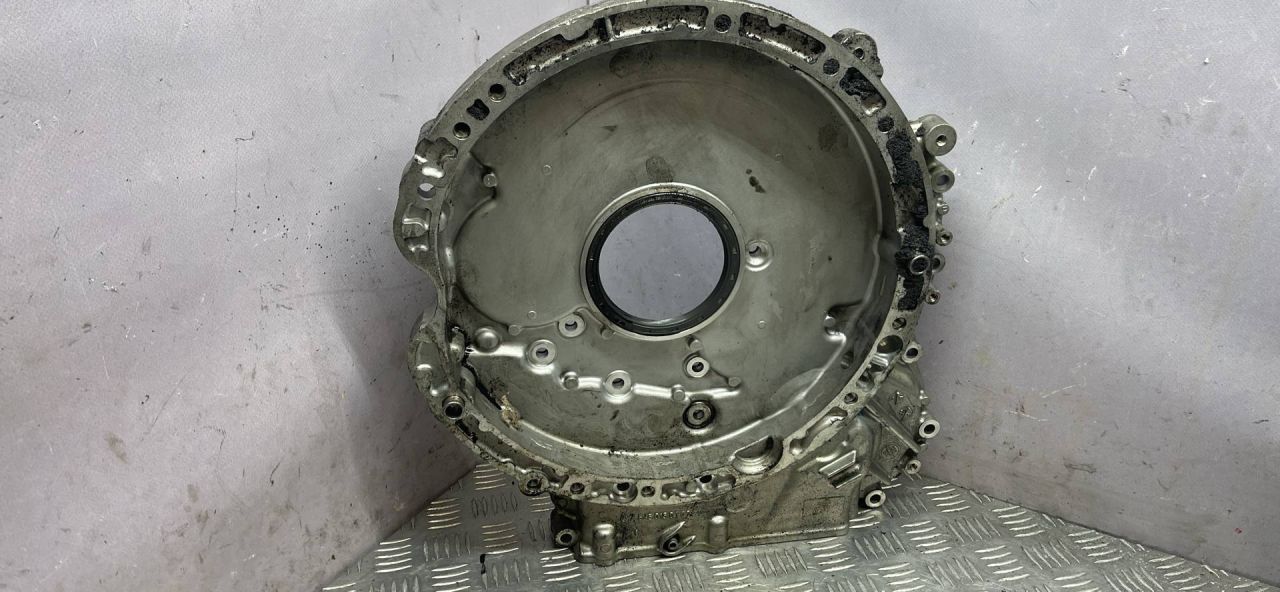 крышка двигателя задняя Mercedes-Benz A-Класс W176 2014, дизель, A6450150102 - фото №1