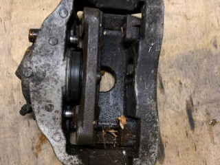 суппорт передний правый BMW 5 серия E60/E61 2007