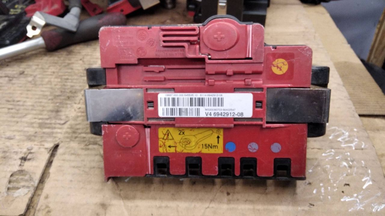 распределитель тока BMW 3 серия E90/E91/E92/E93 2007, 6942912 - фото №1